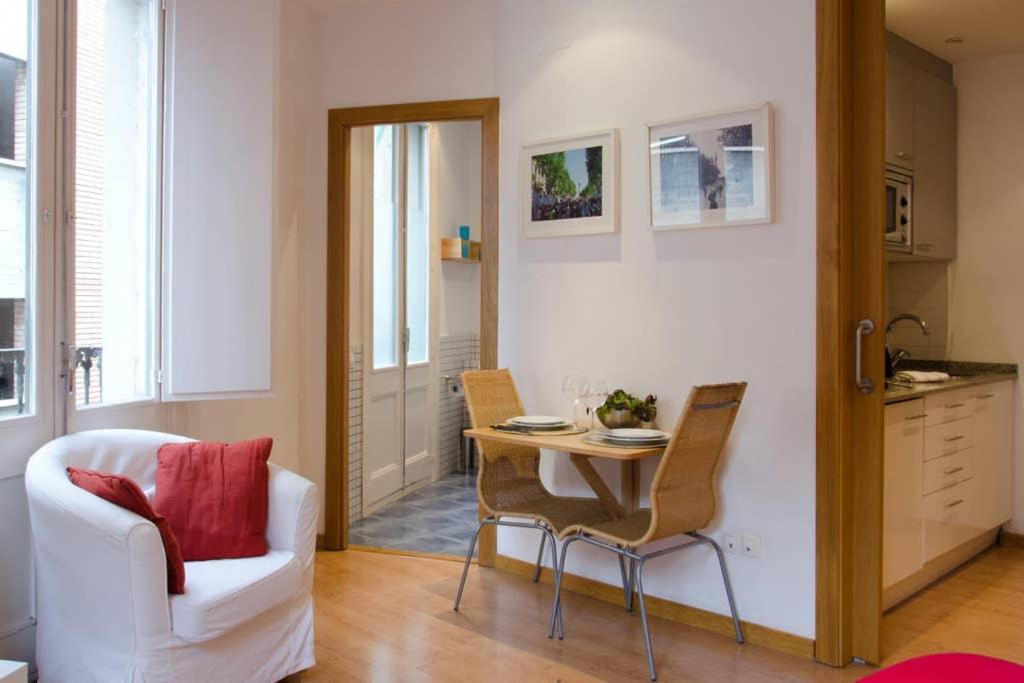 Ripoll Apartments Барселона Екстер'єр фото